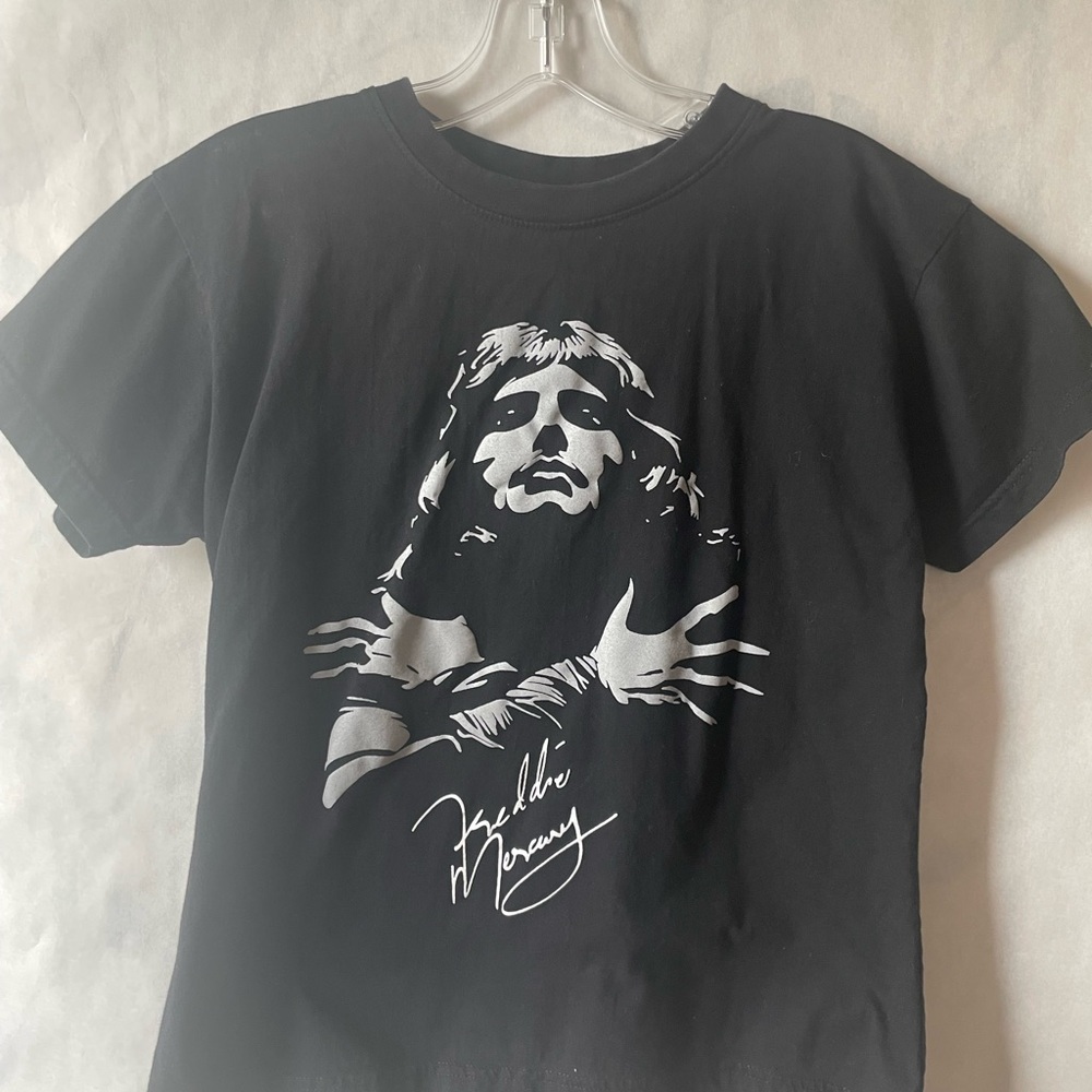 Freddie Mercury Tee - M
